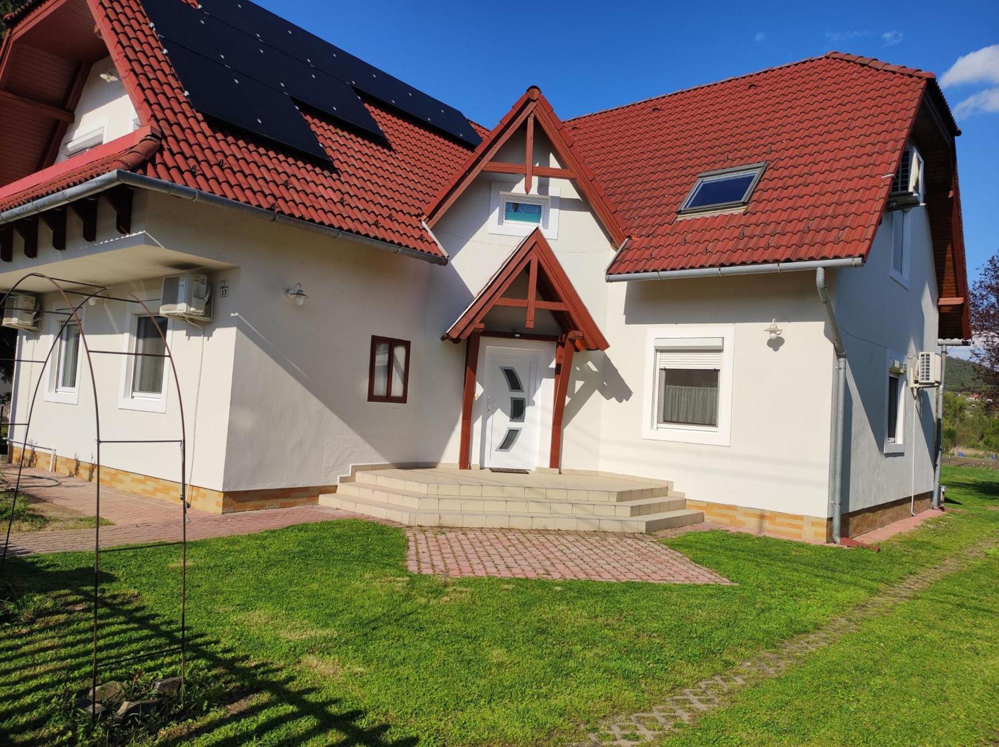 Badacsony Apartmanhaz Bytom Extérieur photo