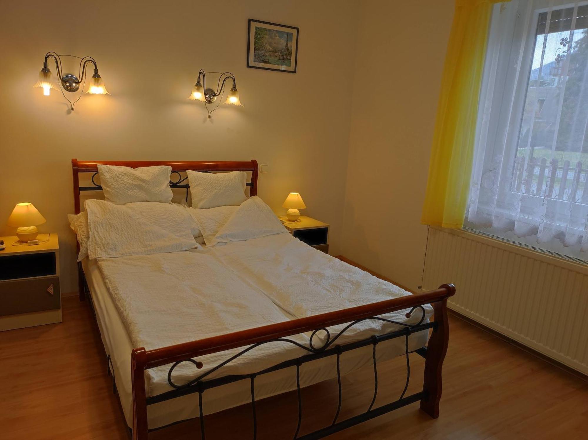 Badacsony Apartmanhaz Bytom Extérieur photo